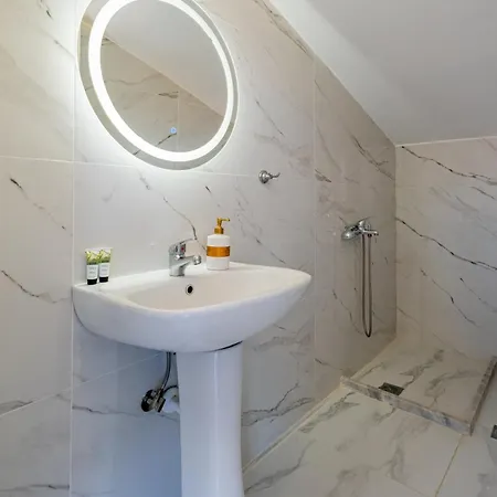 펜션 Sithoniars Sea Nomad Luxury Maisonette 니키티