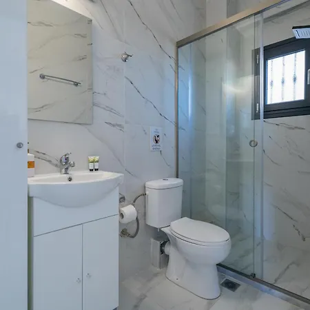 Sithoniars Sea Nomad Luxury Maisonette *
