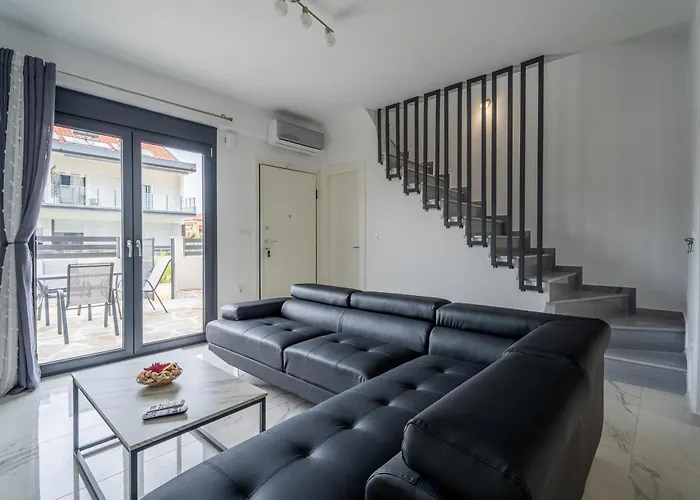 Sithoniars Sea Nomad Luxury Maisonette *
