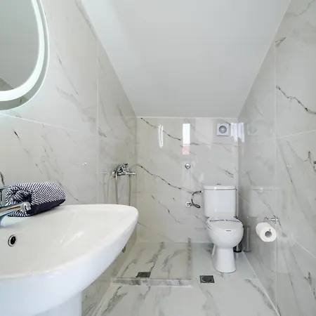 Sithoniars Sea Nomad Luxury Maisonette *